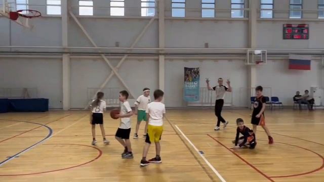 Easy Basket. Звёздный. D.13-14. Сборная МСК vs. Огненные мячи. 18 м? смотреть онлайн