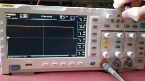 Ленивая проверка триггера осциллографа fnirsi 1014d