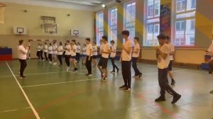 Техника приема волейбольного мяча сверху, снизу двумя