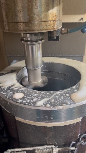 ЧПУ: Фрезеровка Т-обоазной фрезой#cnc #cncsoftware #чпу #machine #т смотреть онлайн