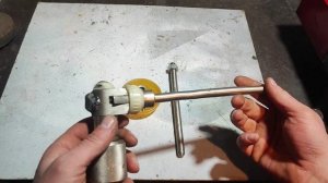 1) Авторские прижимы; 2) вороток из коловорота ссср