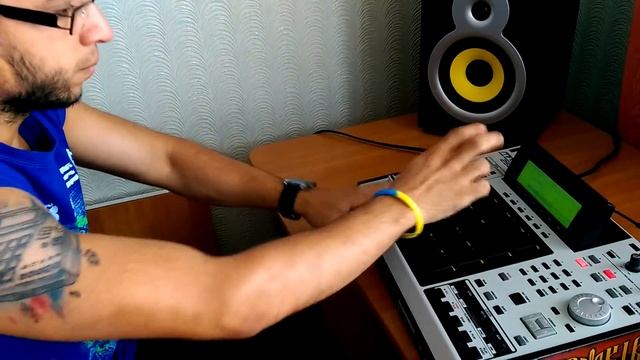 #KRAZYRAF - Для всех ценителей лайв-битмейкинга (Киев-2014)