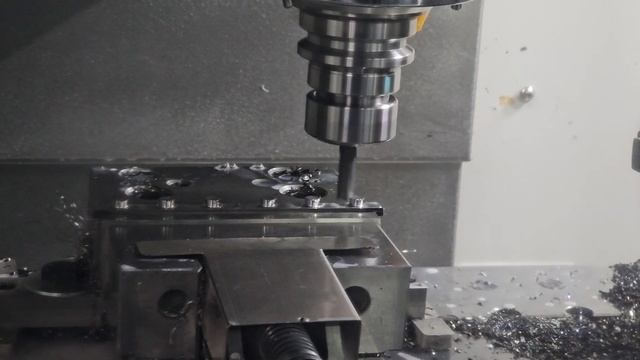 Работа на нашем 4х осевом фрезерном станке, изготовлен смотреть онлайн