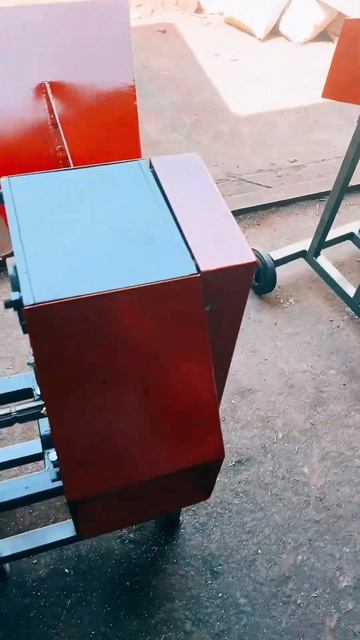 Измельчитель веток под трактор дт #трактор #дт #огонь #? смотреть онлайн