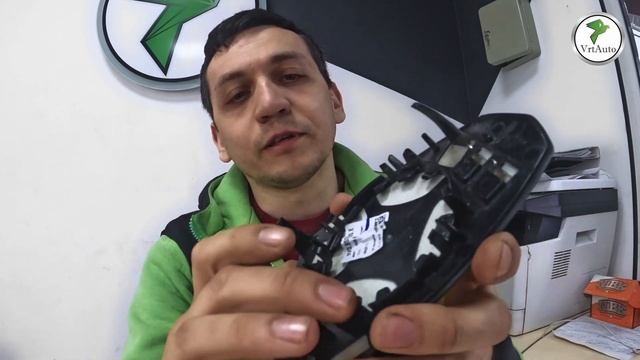 Замена повторителя поворота Audi смотреть онлайн