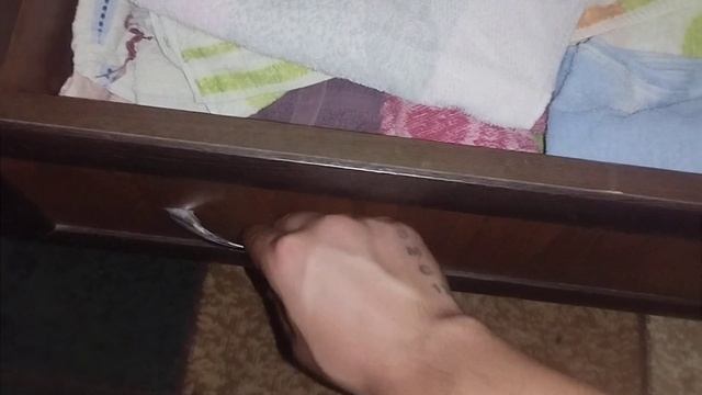 Как закрыть ящик шкафа #шкаф #ящик смотреть онлайн