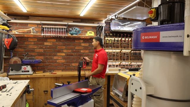 Обзор и работа на фуганке BELMASH J150/1170ARH с валом Helical смотреть онлайн