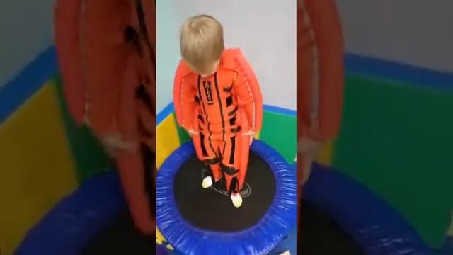 Костюм «Атлант» смотреть онлайн