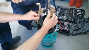 Снимаем рабочее колесо лопатку насоса Wilo с помощью съ?