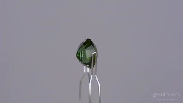 Зеленый турмалин в огранке круг 9.88 карат