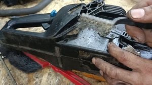 Не смазывается цепь бензопилы. Что делать.