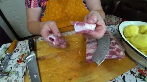 Готовим обед: тушеная картошка с ребрышками и овощами