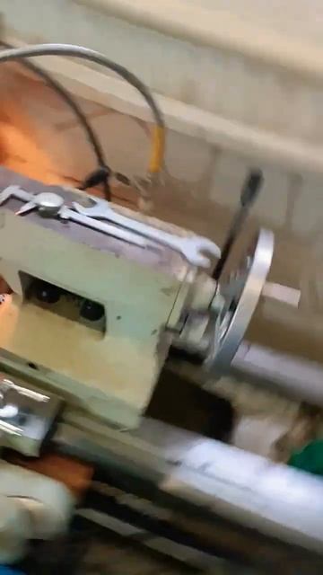 обычны токарного станка автоматическая сверления.ток смотреть онлайн