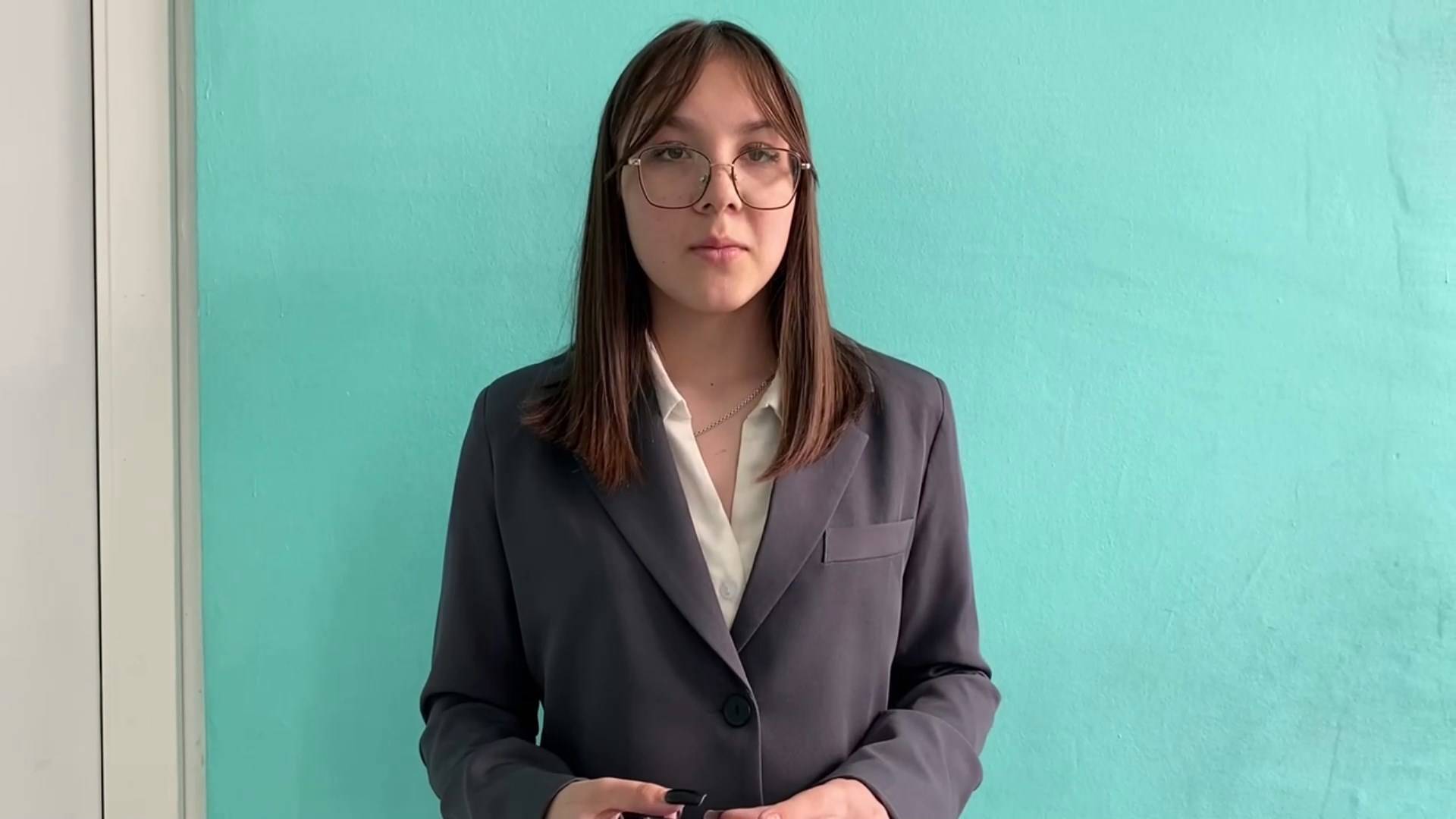 Видеоакция «Говорят погибшие герои». Читает Диана Валиева (Оренбургская область) смотреть онлайн