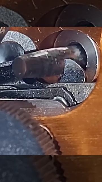 Пристрій для заточки ланцюга на бензопилі смотреть онлайн