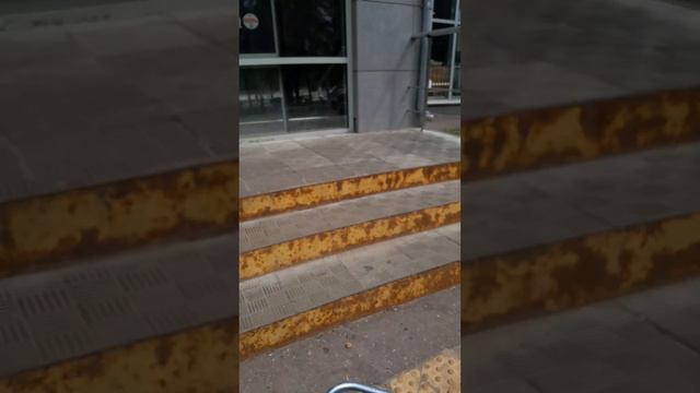 вернули тележки в магазин*на нас наорала бабулька* смотреть онлайн