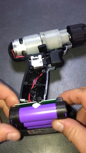 Разобрал шуруповёрт и был в шоке #новинка #интерскол #с смотреть онлайн