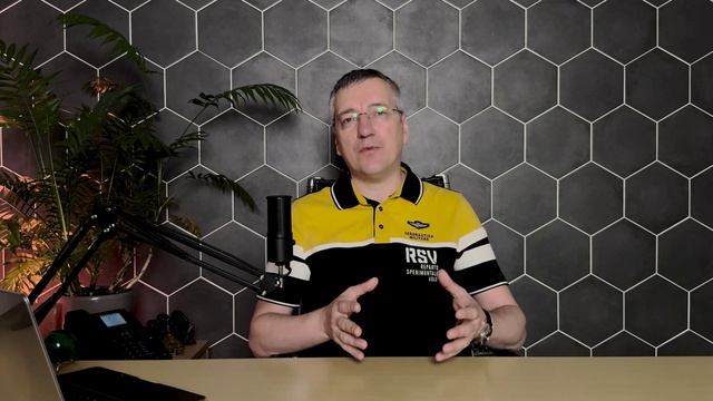 Бизнес-трекер Виталий Парфенов в академии PROБИЗНЕС