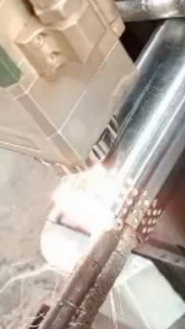Резка трубы лазером смотреть онлайн