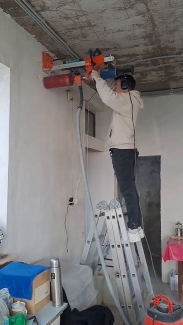 Алмазное бурение при монтаже вентиляции Севастополь смотреть онлайн