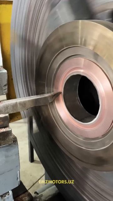 Первый коллектор для электродвигателя постоянного то смотреть онлайн