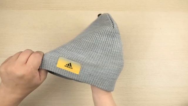 Розпаковка Adidas Ess Beanie II3521 смотреть онлайн
