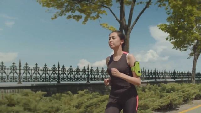 Миллионер был в шоке, когда увидел новую служанку. Её о смотреть онлайн