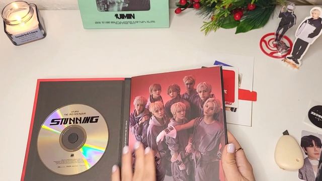Unboxing K-pop Mystery Box (boys group) / Распаковка K-pop рандом бокса смотреть онлайн