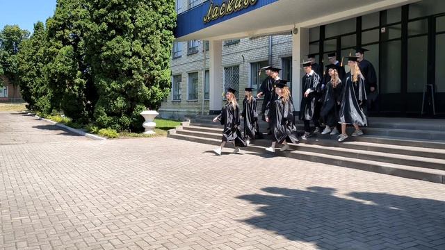 Після коледжу є робота