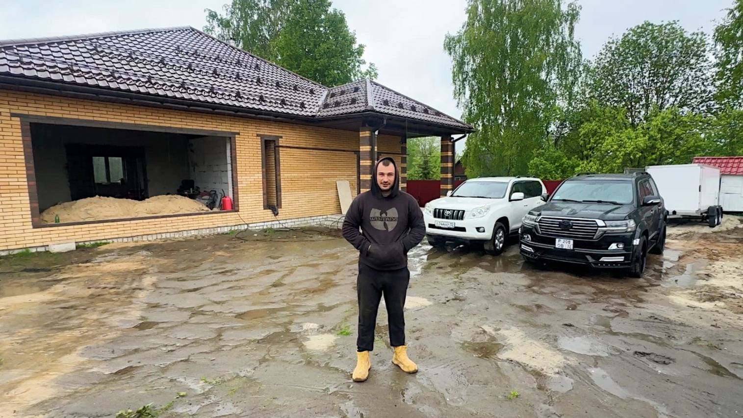 Разбил фундамент и нашел клад. Продаю за 10 млн рублей. Стройка продолжается. Жизнь простых людей. смотреть онлайн