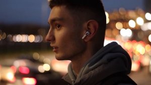 Вот почему AirPods 4 — ХУДШИЕ наушники Apple!