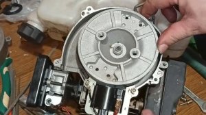 Замена переднего сальника бензокосы