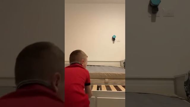 Возвращение в эфир! Яня и кровать трансформер