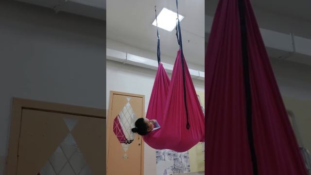 воздушная стойка на плечах смотреть онлайн