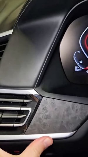 Скрипучий салон за 10 миллионов 🚘🔧