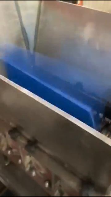 Шредер. Скоростное дробление пластика. смотреть онлайн