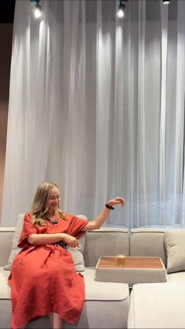 Нет места для журнального столика? смотреть онлайн