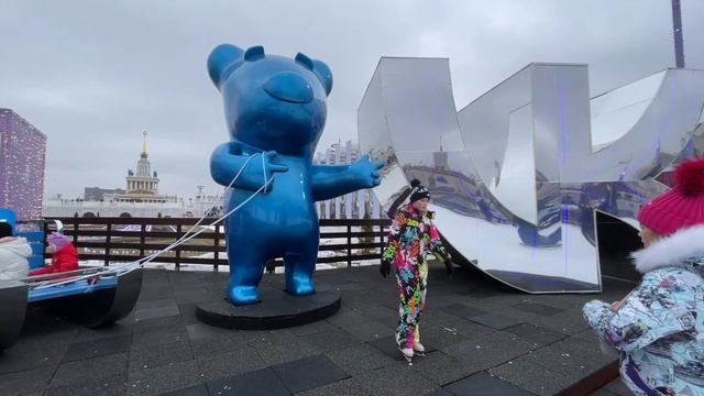 Каток на ВДНХ Москва 2025 смотреть онлайн