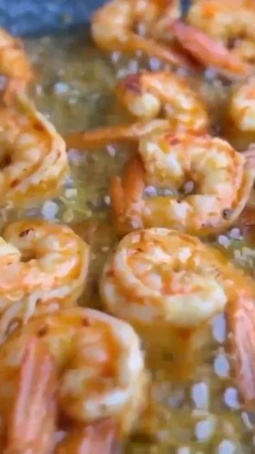СЛИВОЧНО-ЧЕСНОЧНЫЕ КРЕВЕТКИ. #кулинария #салат #перекус #блины #foodpic #кухня смотреть онлайн