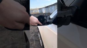 Замена поворотника в зеркале заднего вида Шкода Октав