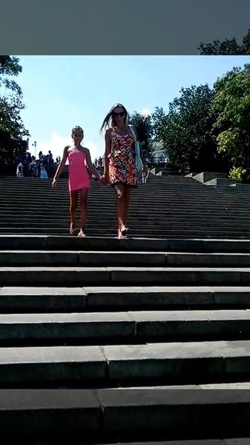 Одесса Потёмкинская лестница Морвокзал смотреть онлайн