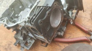 Притирка клапана  газонокосилки Husqvarna r145sv.