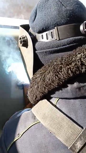 #shotrs #сварщик #монтажник #норильск #вахта смотреть онлайн