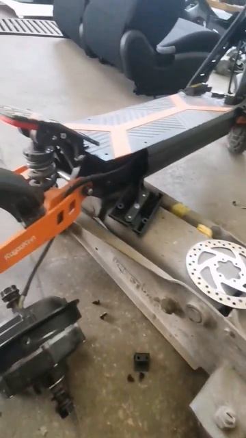 ШИНОМОНТАЖ ЭЛЕКТРОСАМОКАТА👍😁#шиномонтаж#ремонтавт смотреть онлайн