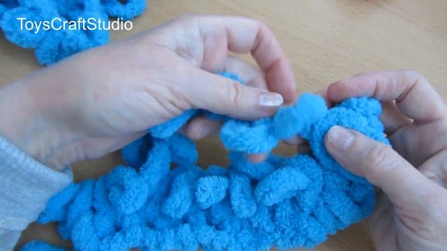 ВСЕГО ЗА ДВА ЧАСА! Плюшевый плед для начинающих | Вяжем смотреть онлайн