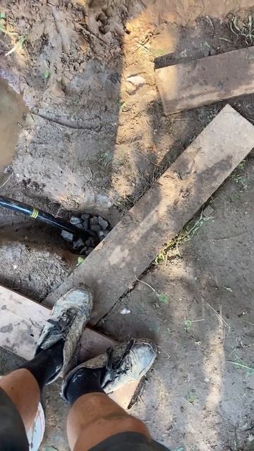 Искали пески, нашли воду в глине смотреть онлайн