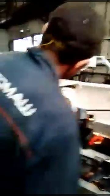 Токарный станок «Тайфун» ТС-400Ф1 в работе смотреть онлайн