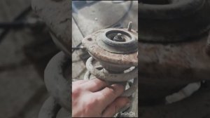 Hyundai Accent замена задних стоек