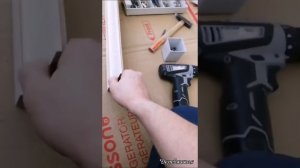 как установить цоколь на кухне