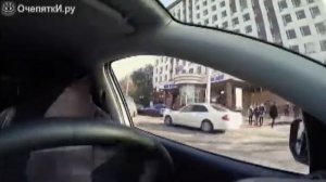 Автомобиль едет без водителя от очепятки ру